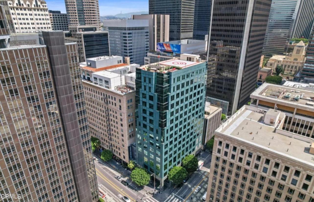 In The Heart Of Downtown Angeles Aparthotel *