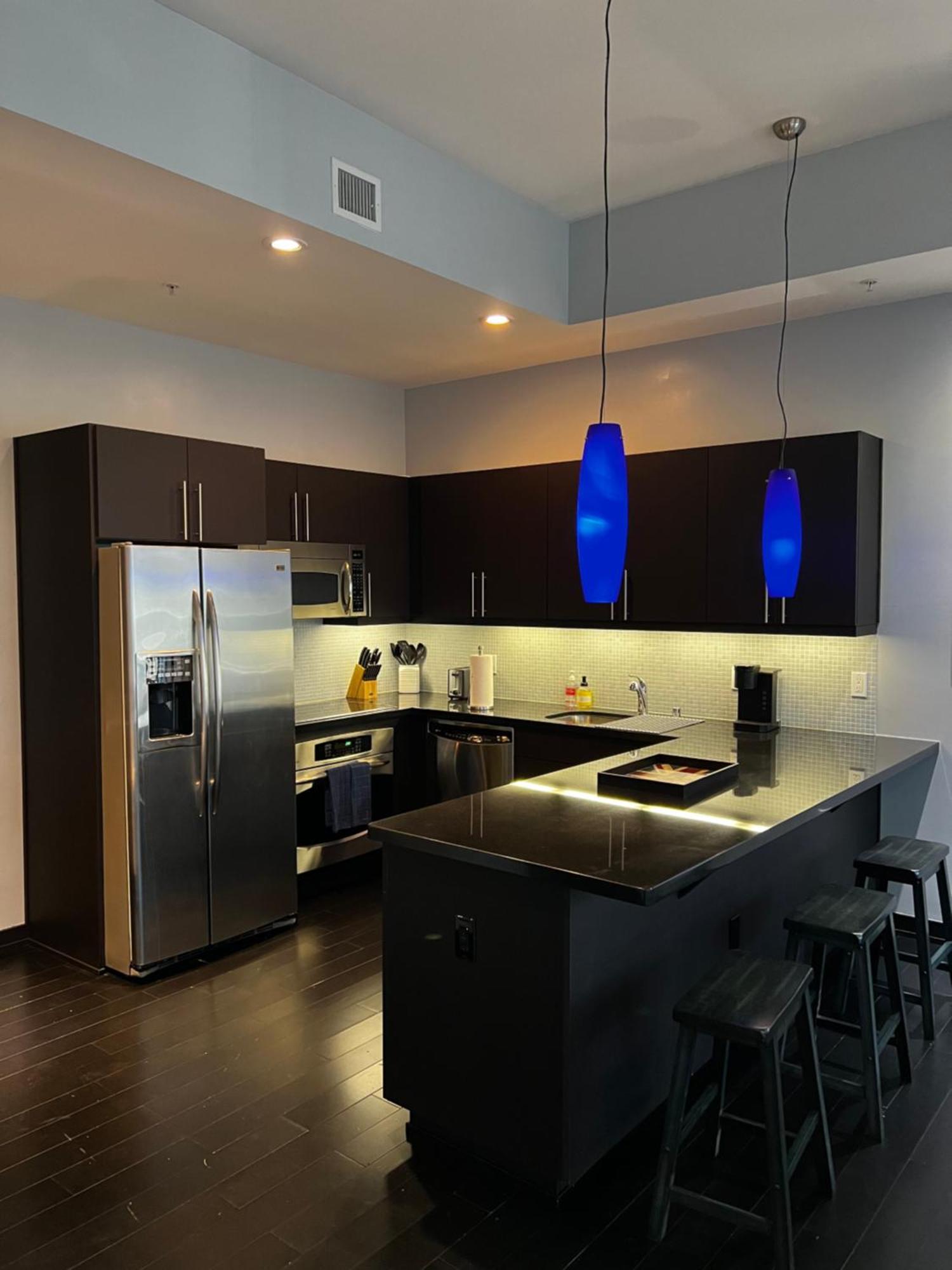 Aparthotel In The Heart Of Downtown Angeles